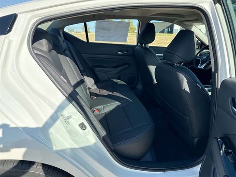 New 2025 Nissan Altima 2.5 SR w/ SR Premium Package image 28