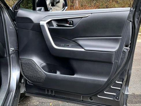 Certified 2024 Toyota RAV4 LE image 21