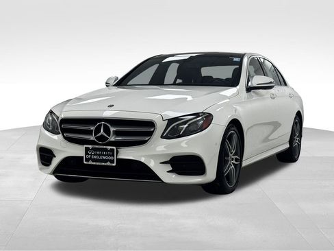 Used 2023 Mercedes-Benz E 350 Sedan image 3