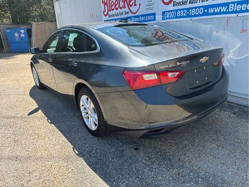 Used 2016 Chevrolet Malibu LT image 8