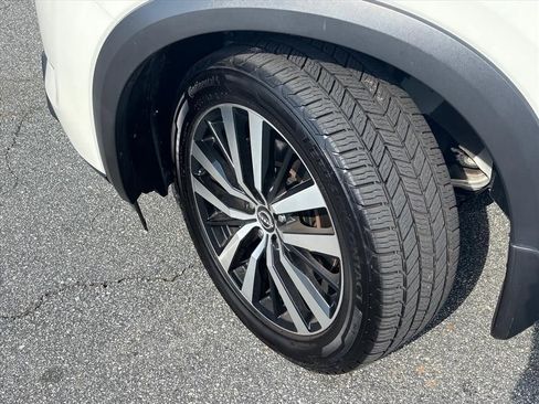 Used 2024 Nissan Pathfinder Platinum w/ Cargo Package image 27