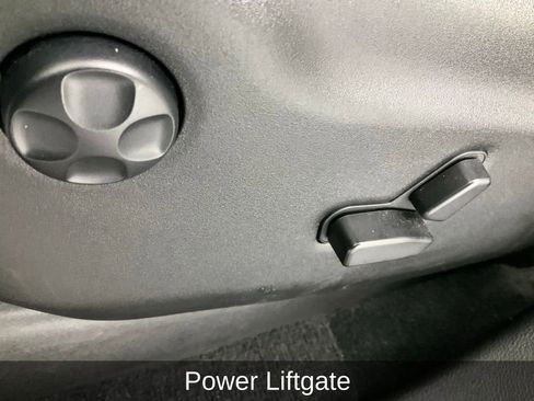 Used 2022 Dodge Durango R/T w/ Tow 'N Go Package image 29