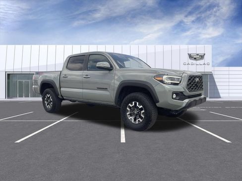 Used 2023 Toyota Tacoma TRD Off-Road AWD/4WD image 2