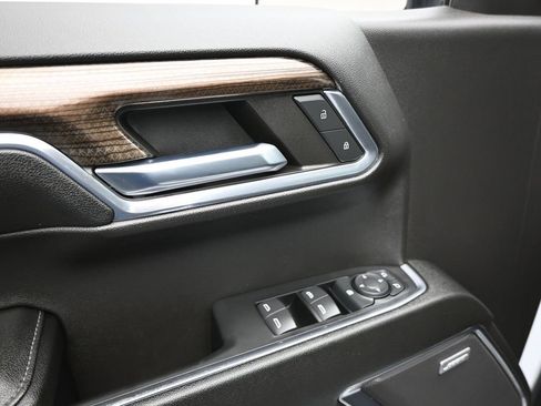 Used 2024 Chevrolet Silverado 1500 LT Trail Boss w/ LT Trail Boss Premium Package image 10