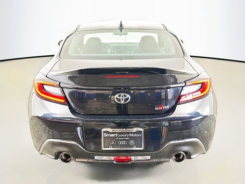Used 2023 Toyota GR86 Premium image 6