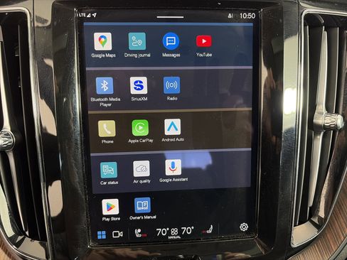 Used 2024 Volvo XC60 B5 Plus image 20