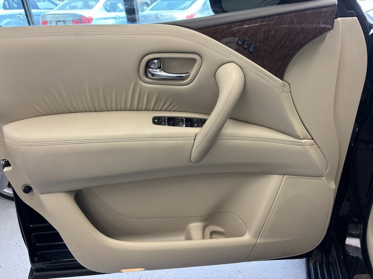 Used 2017 INFINITI QX80 2WD w/ Driver Assistance Package image 22