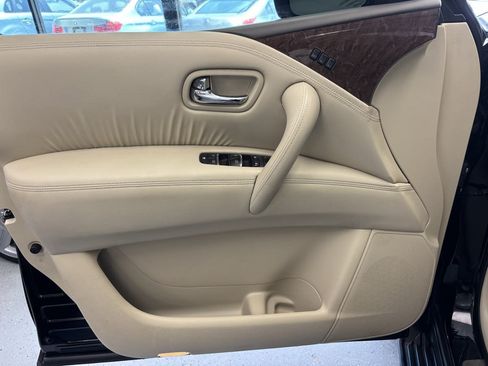 Used 2017 INFINITI QX80 2WD w/ Driver Assistance Package image 22