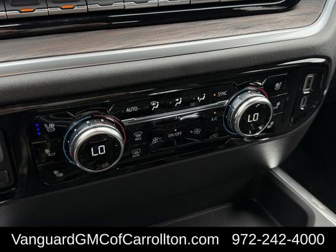 New 2026 GMC Sierra 1500 SLT AWD/4WD image 17