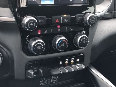 Used 2025 RAM 1500 Big Horn image 29