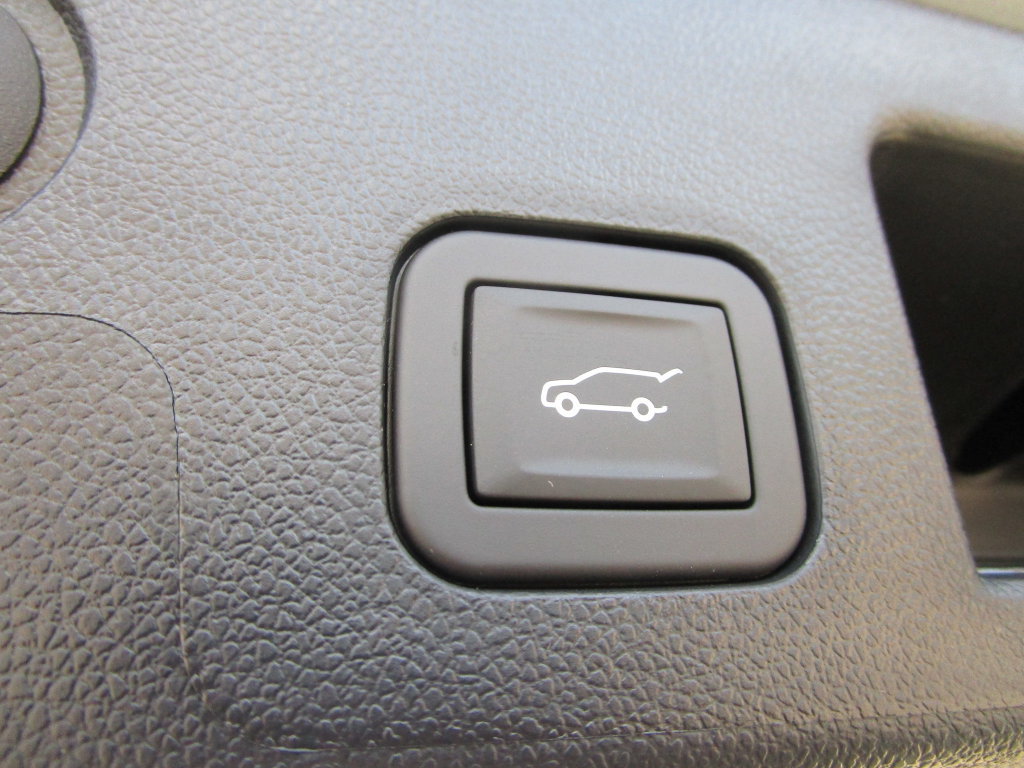 New 2027 GMC Terrain Elevation w/ Elevation Premium Package FWD image 16