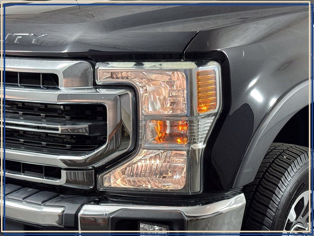 Used 2022 Ford F250 Lariat w/ FX4 Off-Road Package AWD/4WD image 2