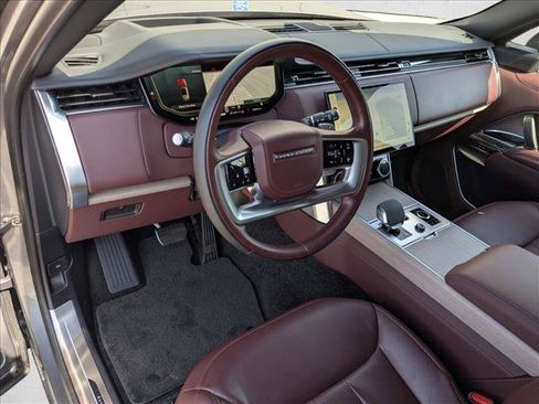 Certified 2023 Land Rover Range Rover Autobiography AWD/4WD image 10