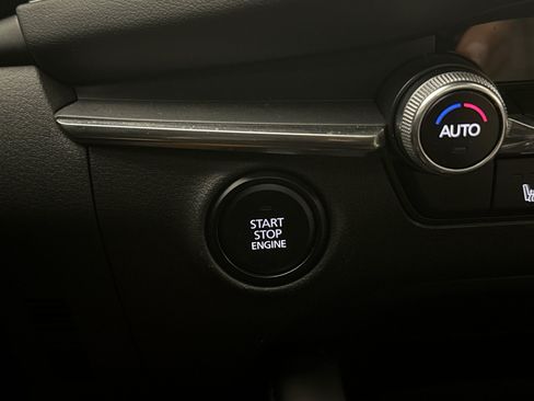Used 2025 MAZDA MAZDA3 s FWD image 19