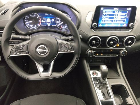 Used 2024 Nissan Sentra SV FWD image 22