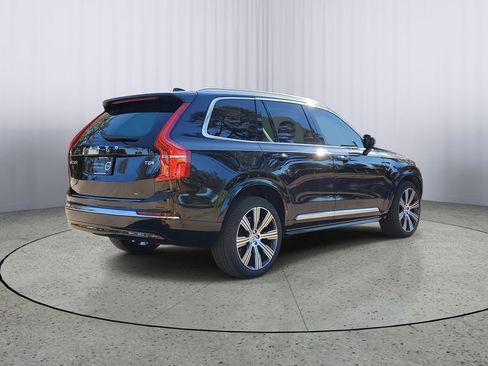 Certified 2025 Volvo XC90 T8 Plus w/ Protection Package Premier image 3