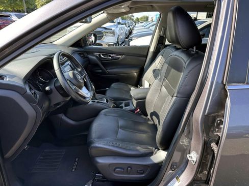 Used 2018 Nissan Rogue SL w/ Premium Package AWD/4WD image 12