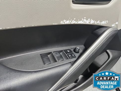 Used 2022 Toyota Corolla Cross LE FWD image 17