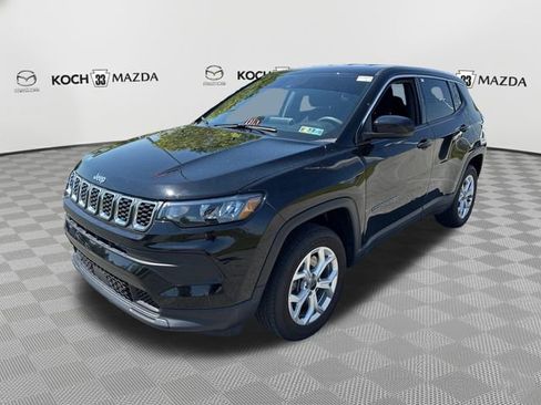 Used 2025 Jeep Compass Sport AWD/4WD image 3