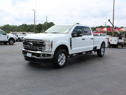 Used 2025 Ford F350 XLT AWD/4WD image 10