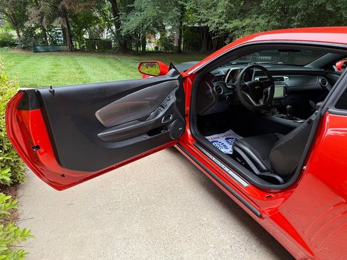 Used 2013 Chevrolet Camaro SS w/ SS Performance Package RWD image 40