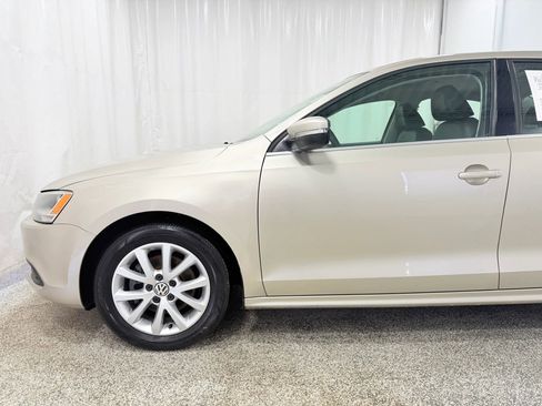 Used 2013 Volkswagen Jetta SE image 4