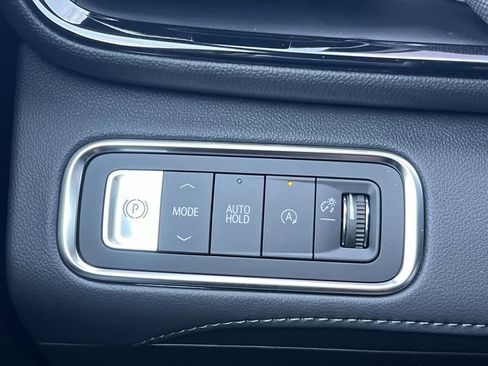 New 2026 Buick Enclave Sport Touring w/ Power Package image 11