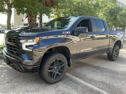 Used 2022 Chevrolet Silverado 1500 LT Trail Boss AWD/4WD image 4