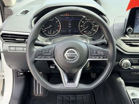 Used 2020 Nissan Altima 2.5 S image 18