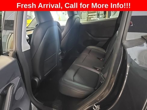 Used 2024 Tesla Model Y Long Range AWD/4WD image 16