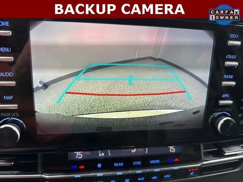 Used 2022 Toyota Sienna XSE image 5