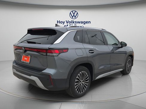Certified 2026 Volkswagen Tiguan S FWD image 3