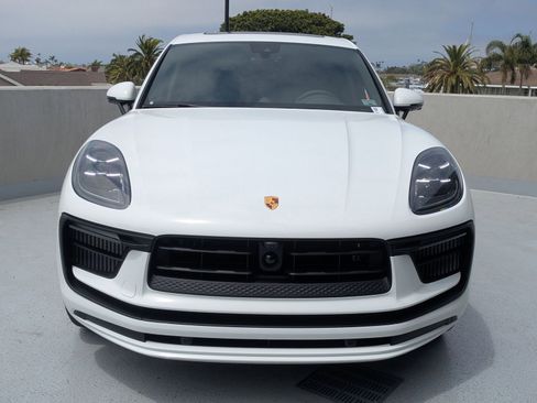 New 2025 Porsche Macan S image 6