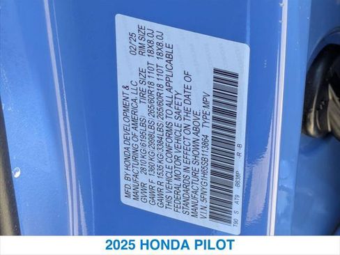 Certified 2025 Honda Pilot TrailSport image 26