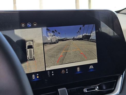 New 2026 Chevrolet Equinox LT w/ Safety and Technology Package FWD image 20
