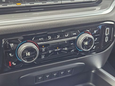 New 2026 Chevrolet Silverado 3500 High Country w/ High Country Premium Package AWD/4WD image 24