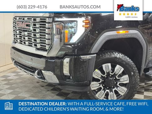 New 2026 GMC Sierra 2500 Denali w/ Denali Reserve Package AWD/4WD image 3