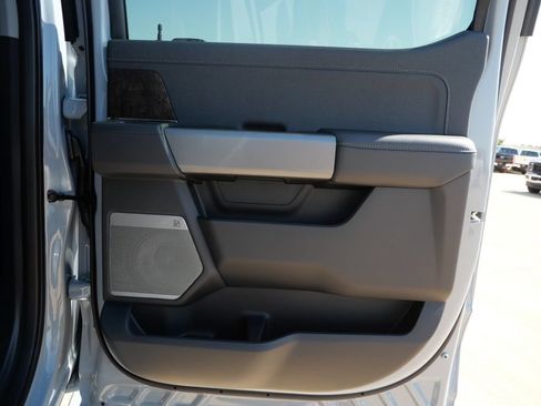 New 2026 Ford F250 Lariat w/ Chrome Package AWD/4WD image 13