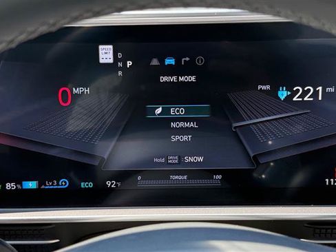 Used 2025 Hyundai Ioniq 6 SEL RWD image 35