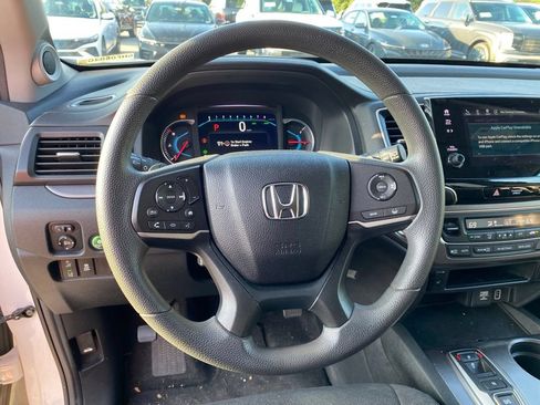 Used 2021 Honda Pilot EX image 7