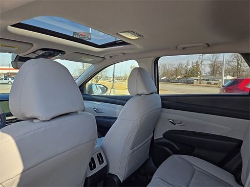 New 2025 Hyundai Tucson SEL image 30