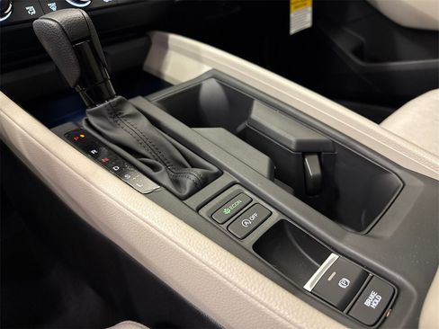 New 2025 Honda Accord SE image 19