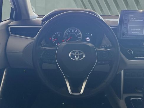 Used 2022 Toyota Corolla Cross LE image 13