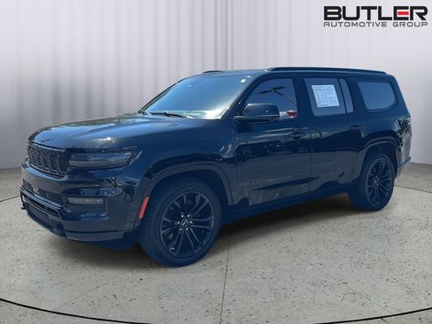 Used 2022 Jeep Grand Wagoneer Series II AWD/4WD image 1