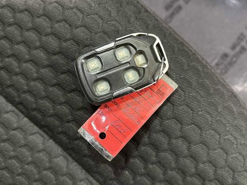 Used 2017 GMC Acadia SLE image 30