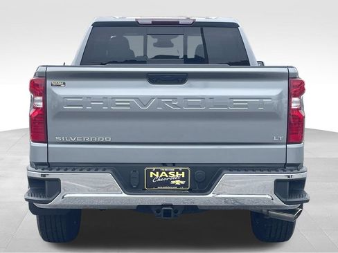 Used 2023 Chevrolet Silverado 1500 LT w/ Convenience Package II AWD/4WD image 4