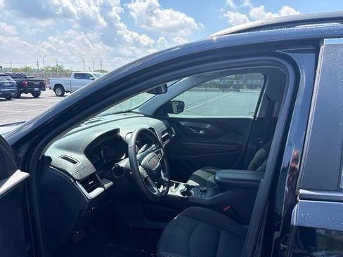 Used 2023 GMC Terrain SLE w/ Driver Convenience Package AWD/4WD image 12