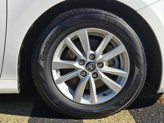 Certified 2025 Toyota Camry LE FWD image 8