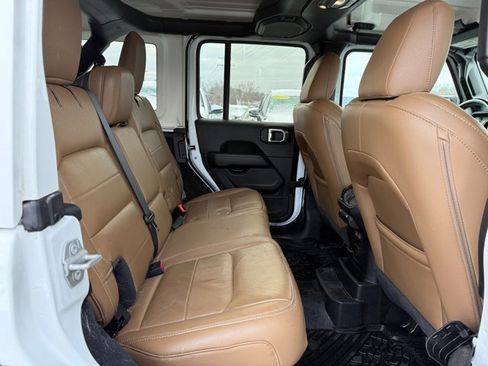 Used 2021 Jeep Wrangler Unlimited Sahara image 15