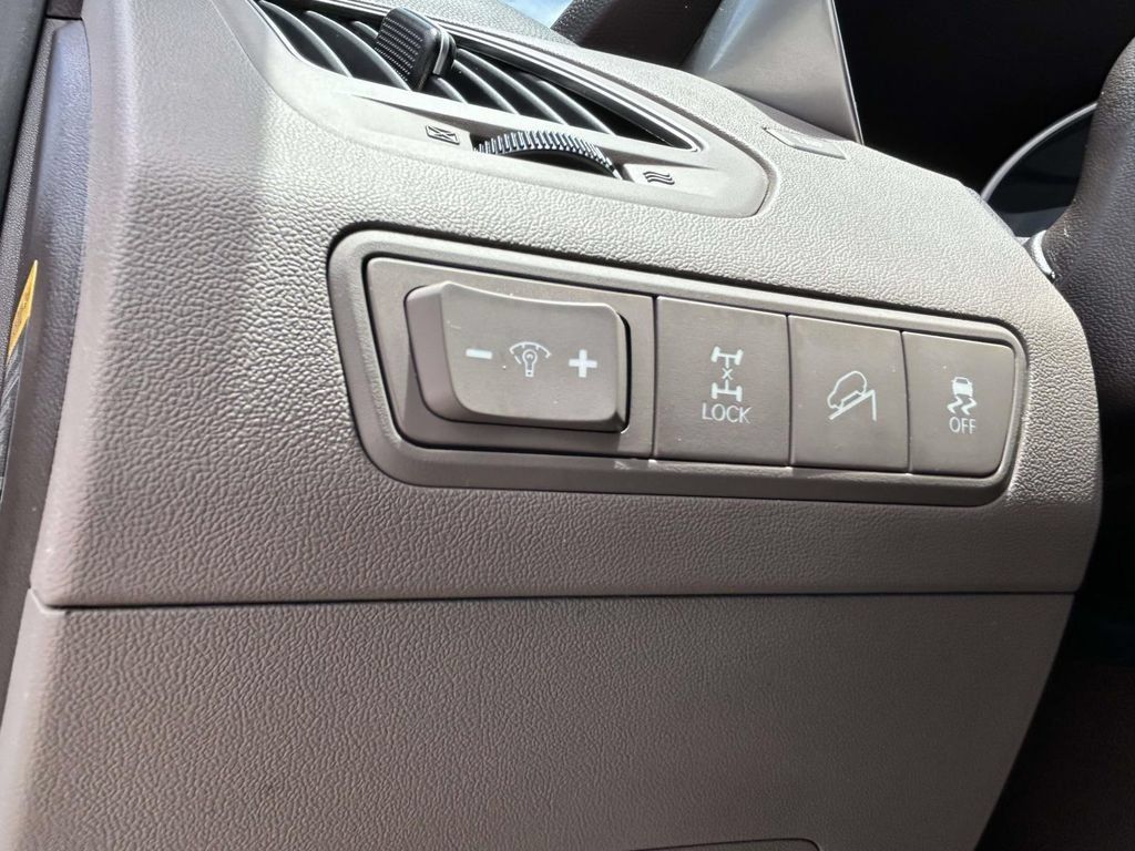 Used 2023 Subaru Outback Wilderness AWD/4WD image 36